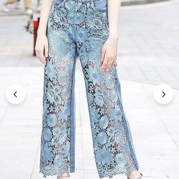 Meet your Posher, Carly - Picture 5 of 6